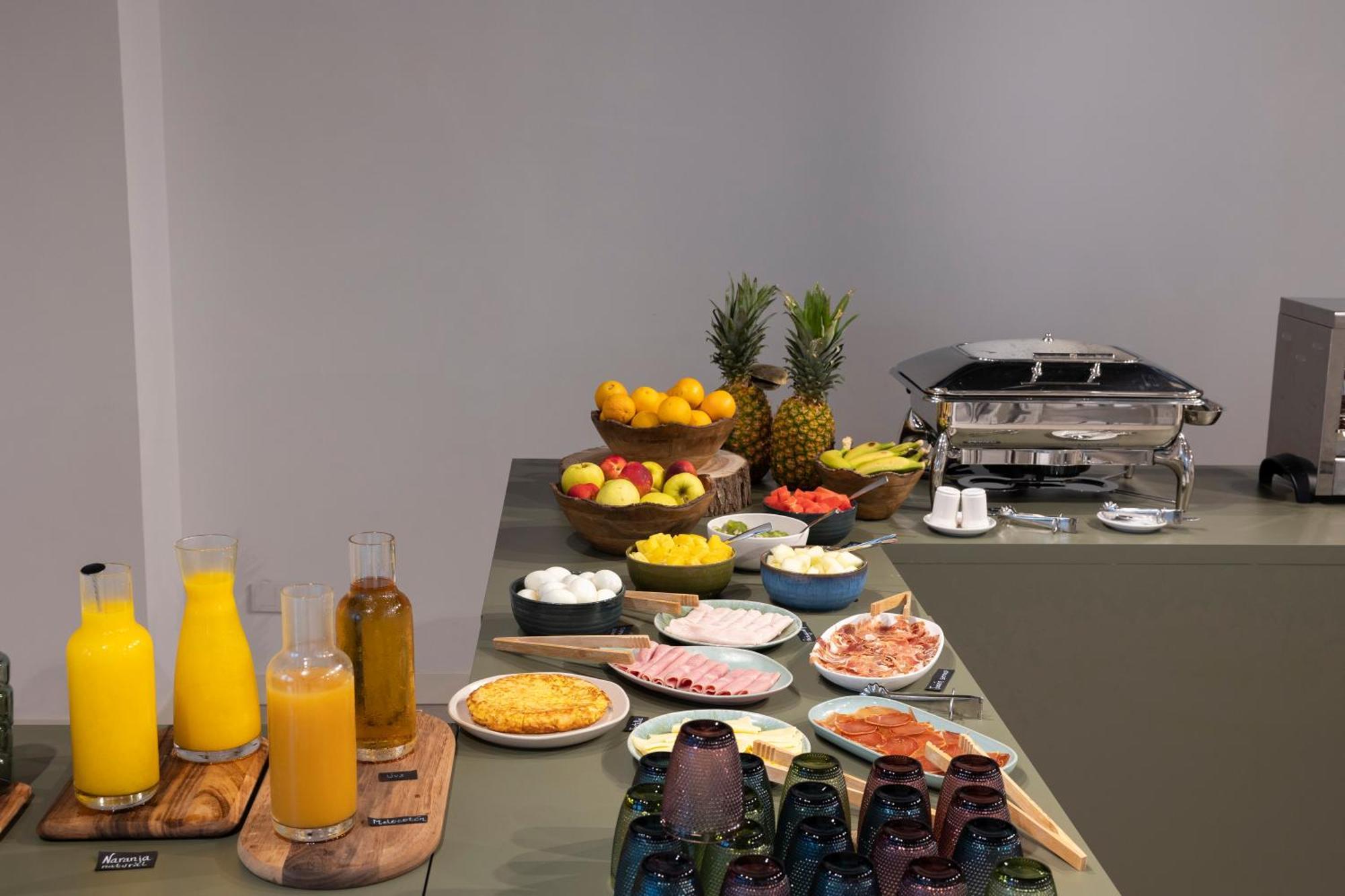 Hotel H4 Cangas 3 Superior Екстер'єр фото