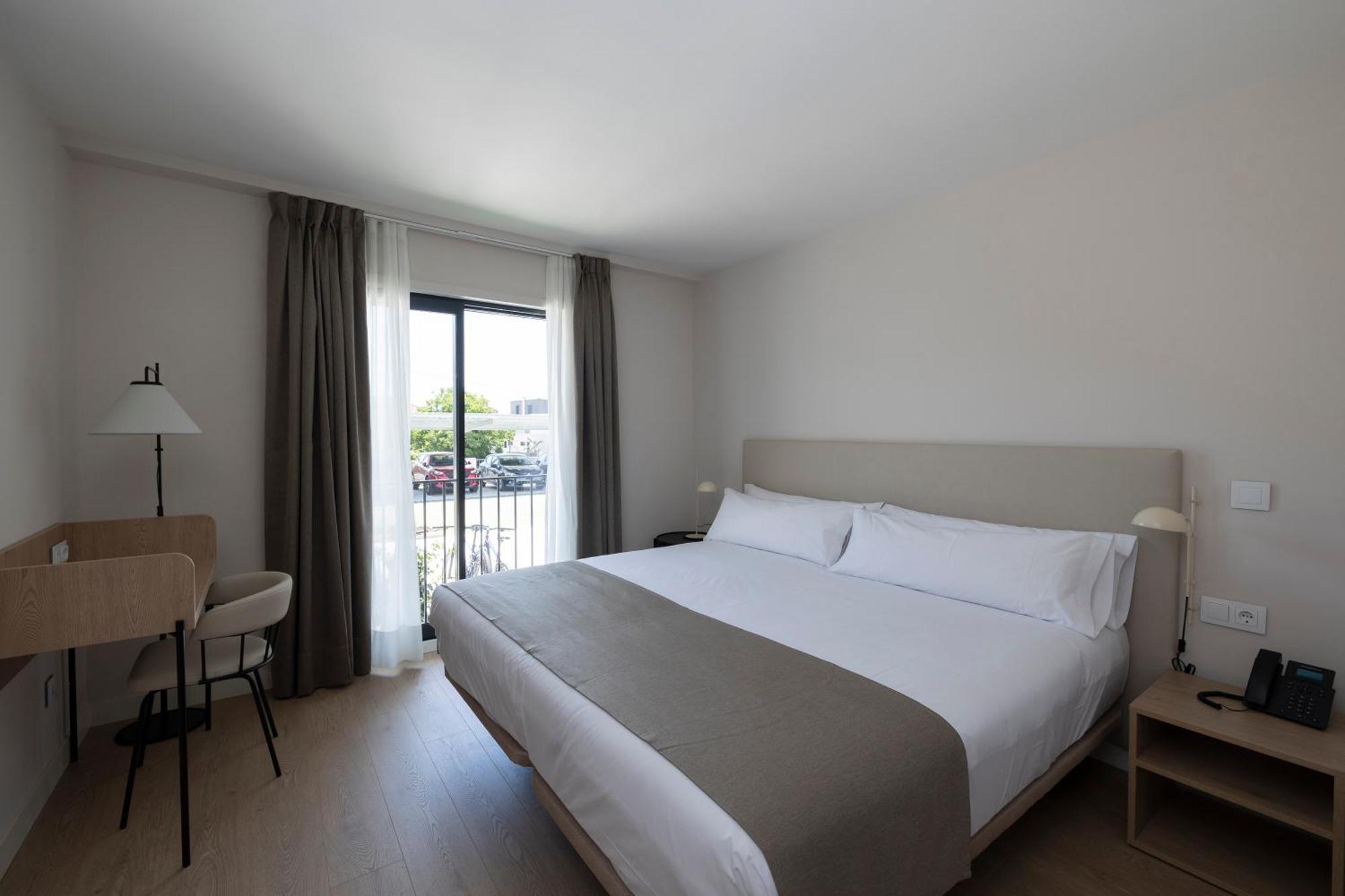 Hotel H4 Cangas 3 Superior Екстер'єр фото