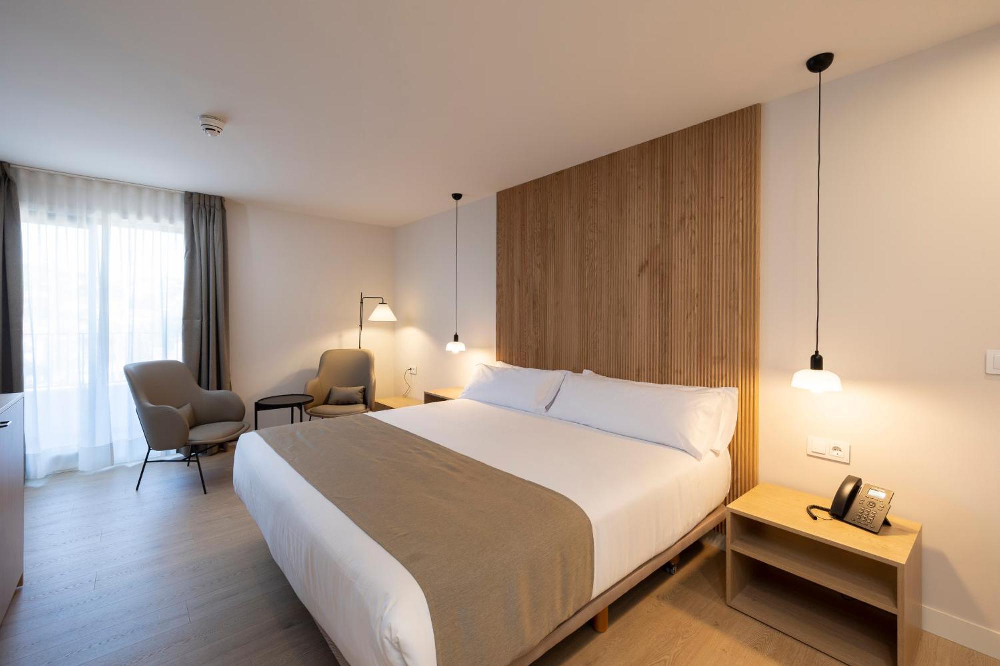 Hotel H4 Cangas 3 Superior Екстер'єр фото