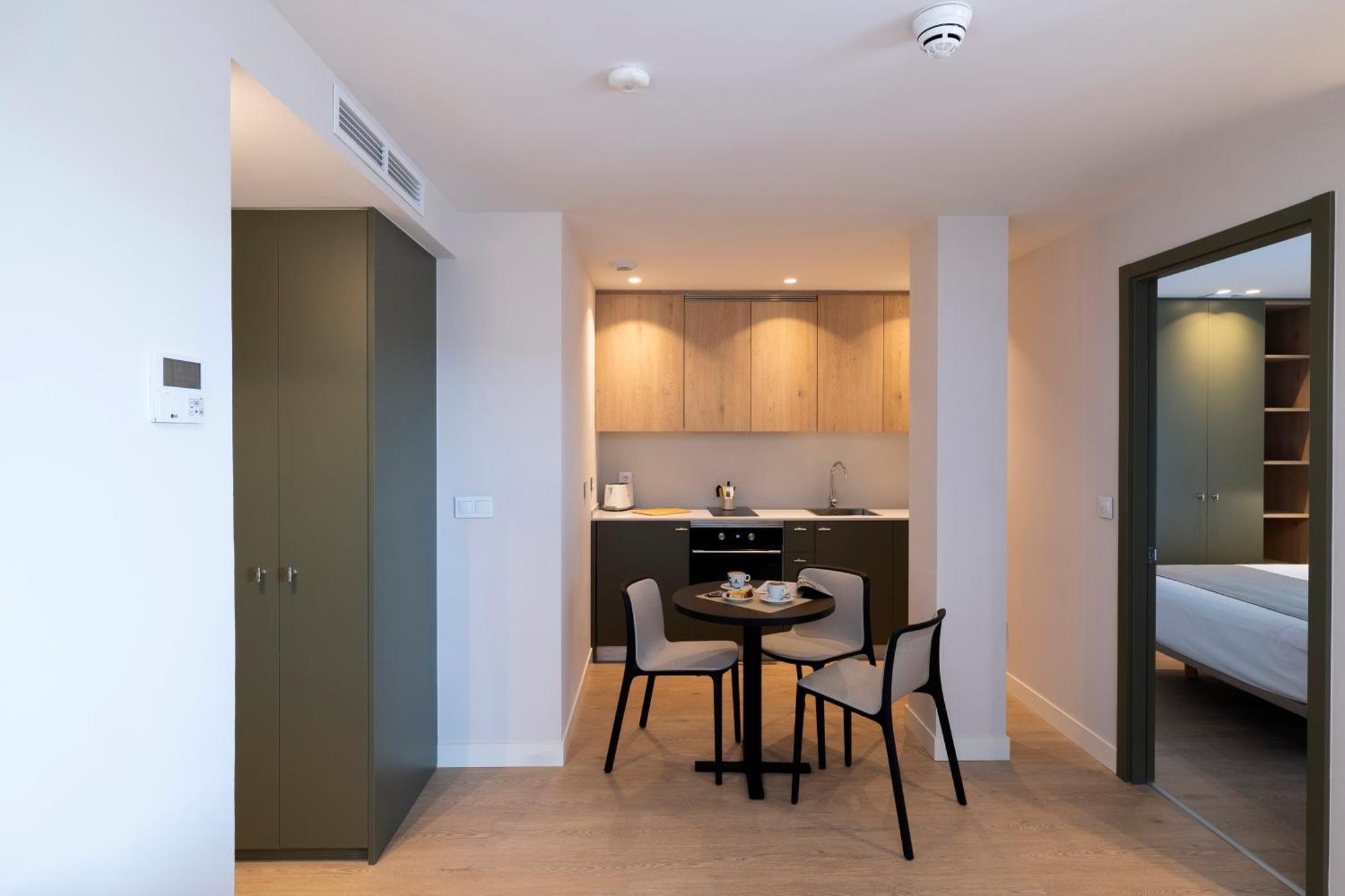 Hotel H4 Cangas 3 Superior Екстер'єр фото