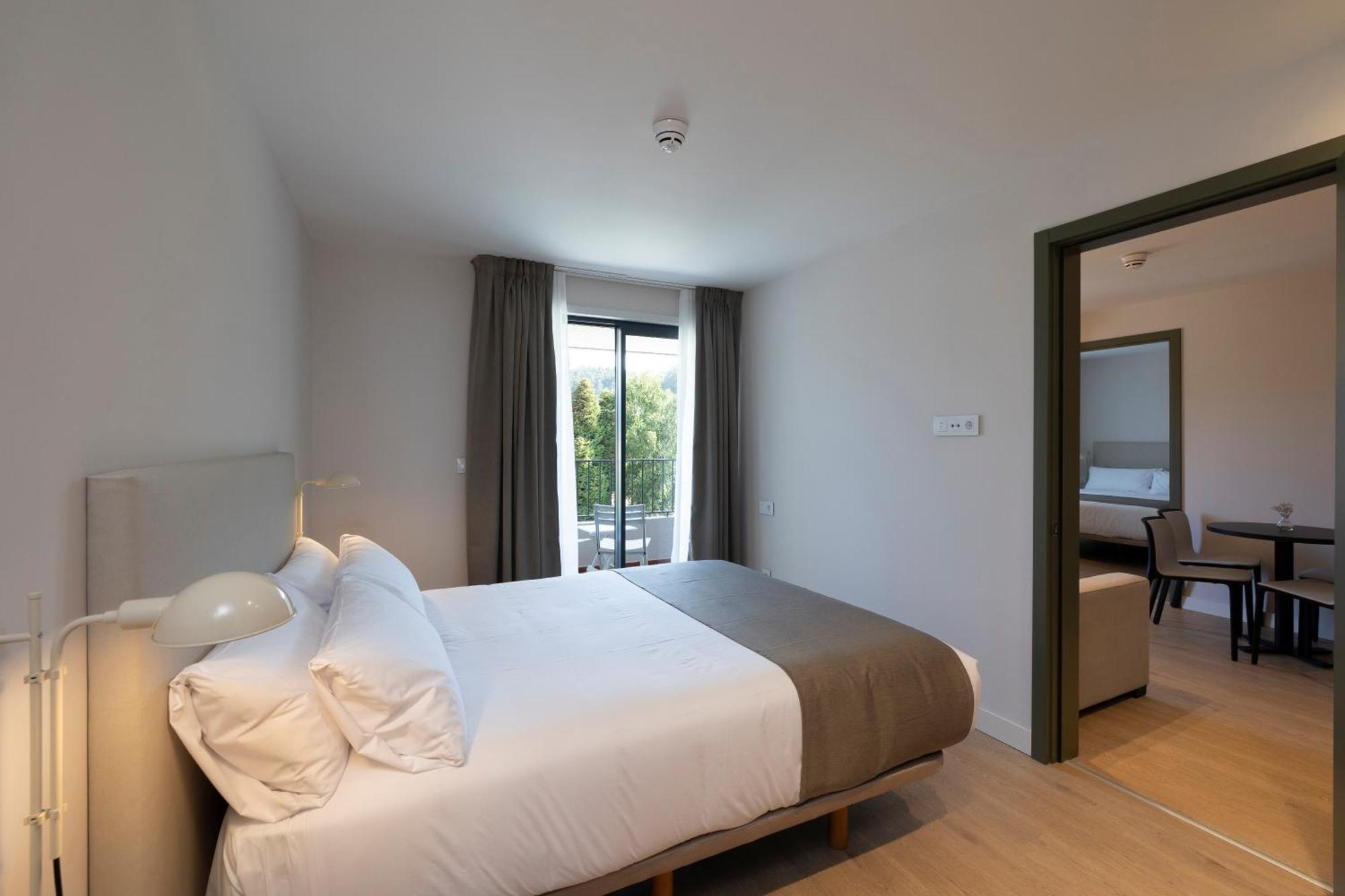 Hotel H4 Cangas 3 Superior Екстер'єр фото