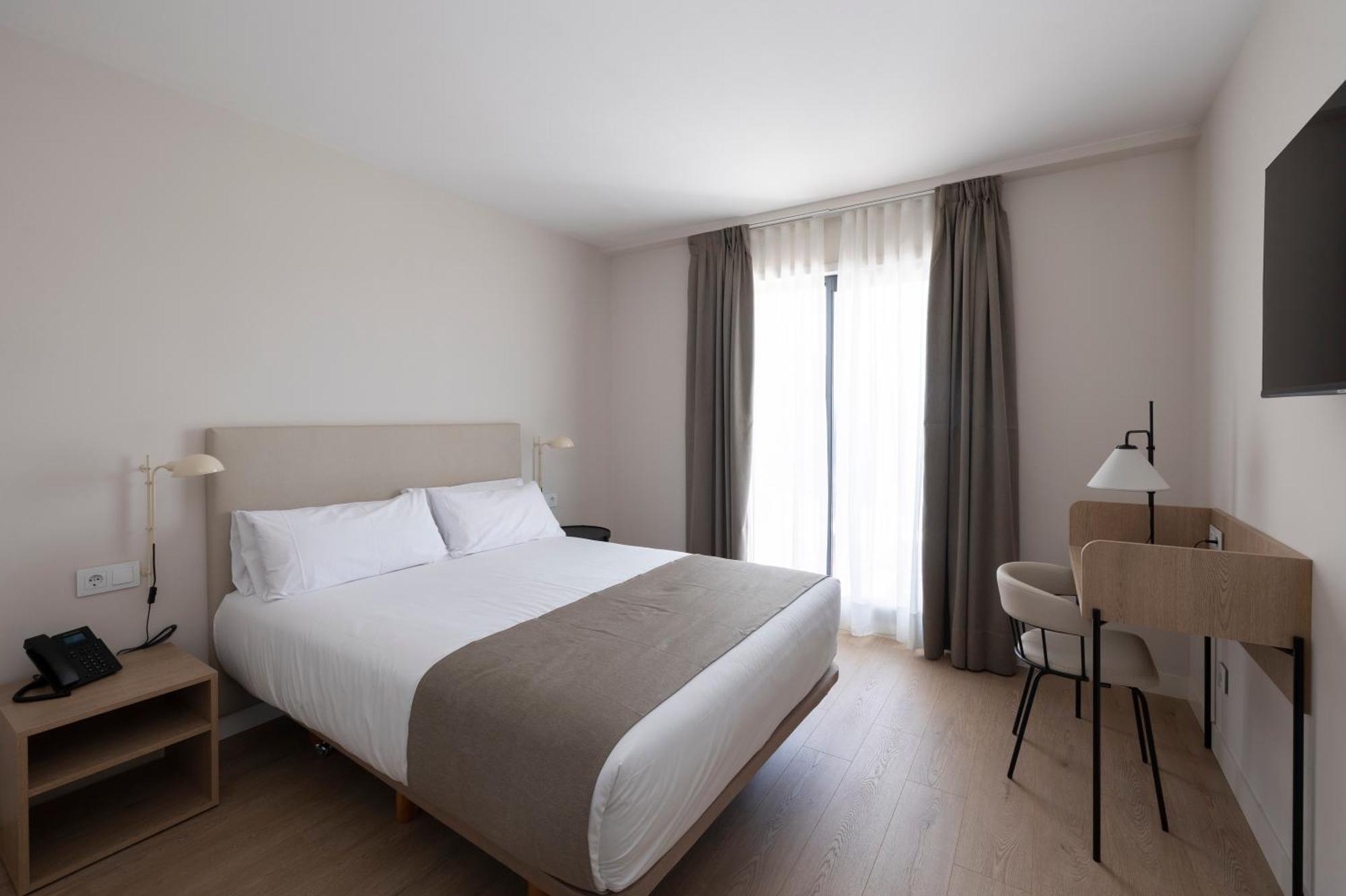 Hotel H4 Cangas 3 Superior Екстер'єр фото