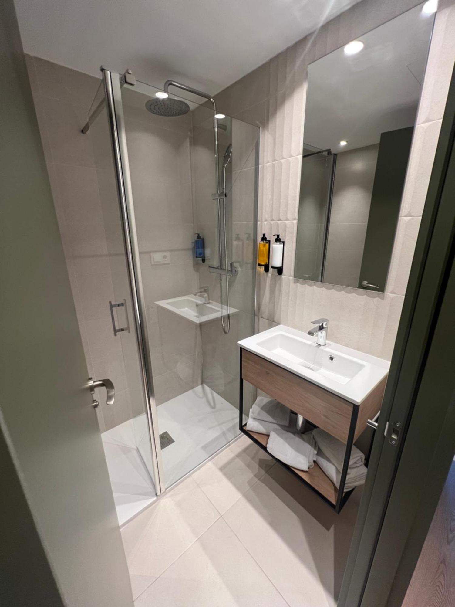 Hotel H4 Cangas 3 Superior Екстер'єр фото
